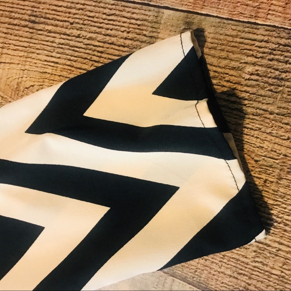 DizzyLizzy Collection Chevron Mini - Picture 5 of 8